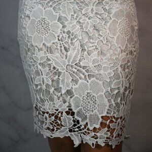 White Crochet / Lace Floral Skirt- Size Large